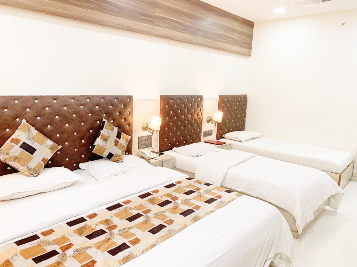 โรงแรมรอยัล เฮอริเทจ นาสิก ภายนอก รูปภาพ